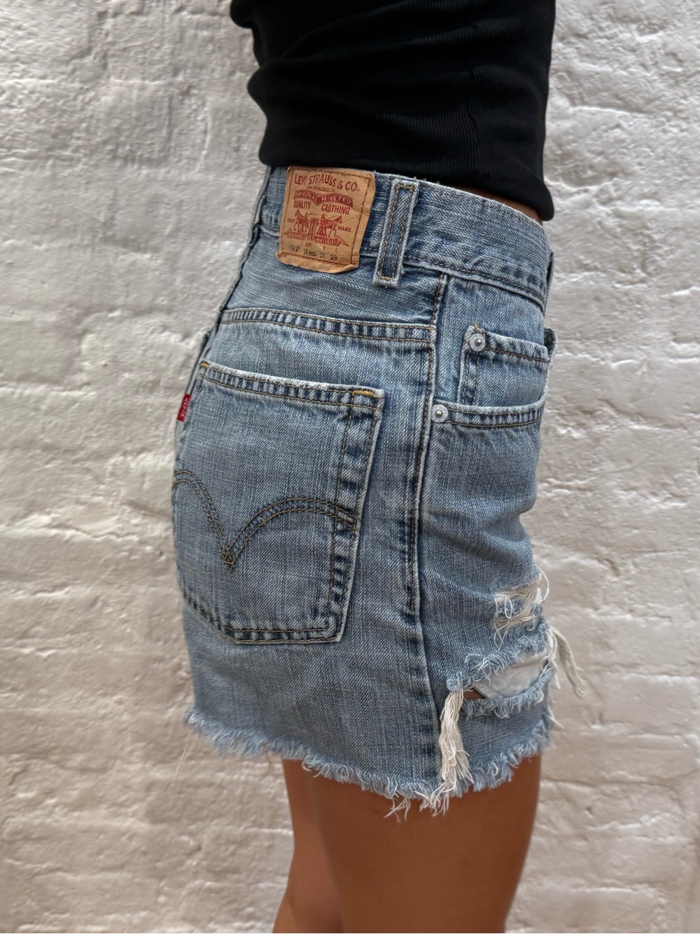 LEVI’S - Picture 2 of 4